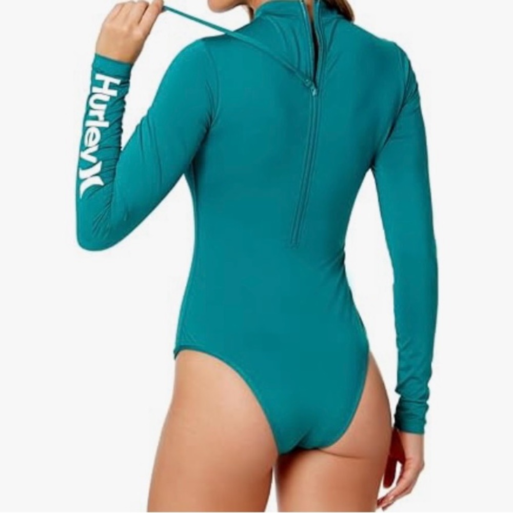 Suit surf